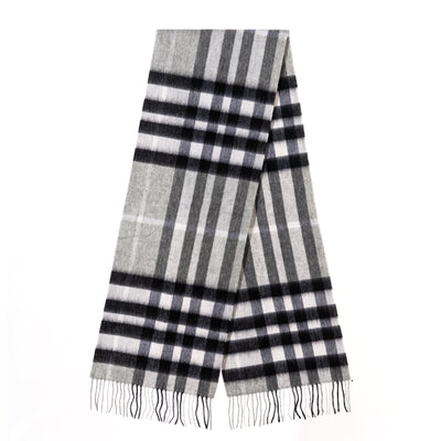 Stay Warm & Chic – Must-Have Scarves for Christmas