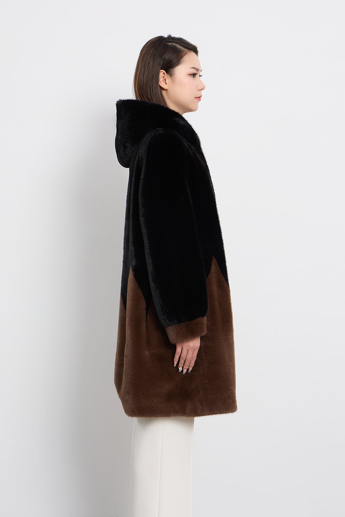 Women's Hooded Fur Short Coat Exclusive Design - Black/Brown