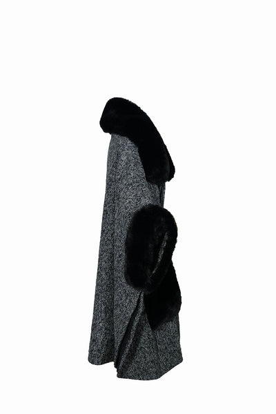 Women's Cape Exclusive Design - Black