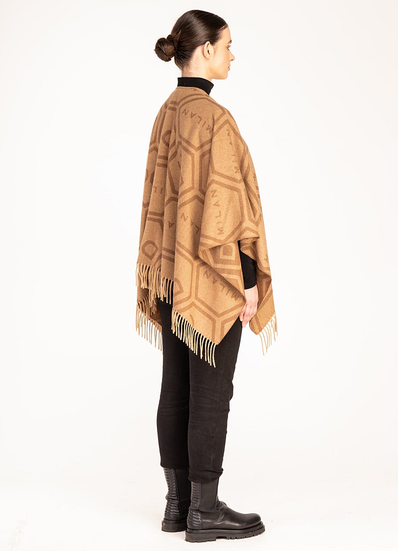 DC Monogram Camel Cape 100% Pure Lambswool