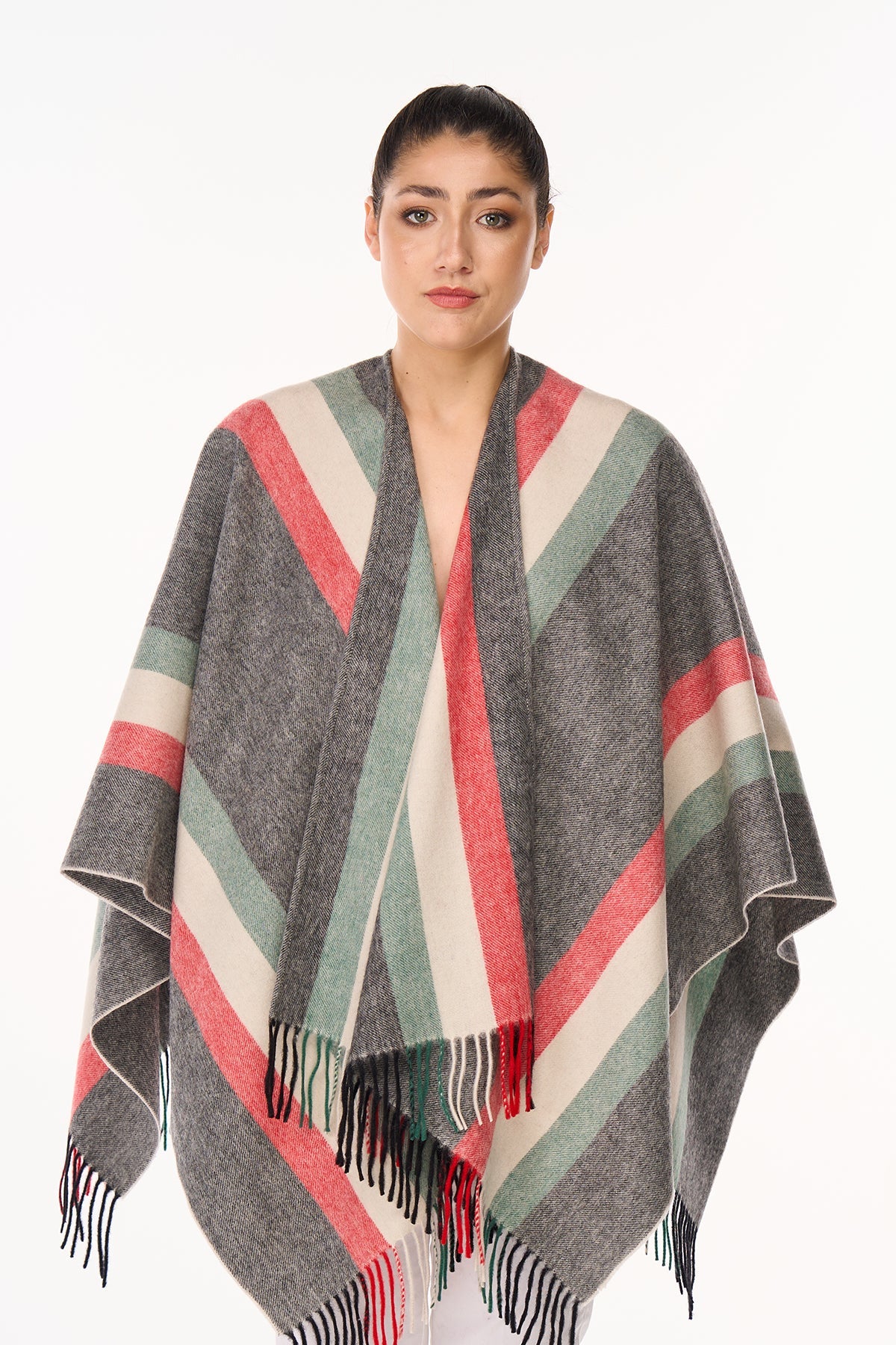 Cape Milano Grey Poncho 100% Pure Lambswool