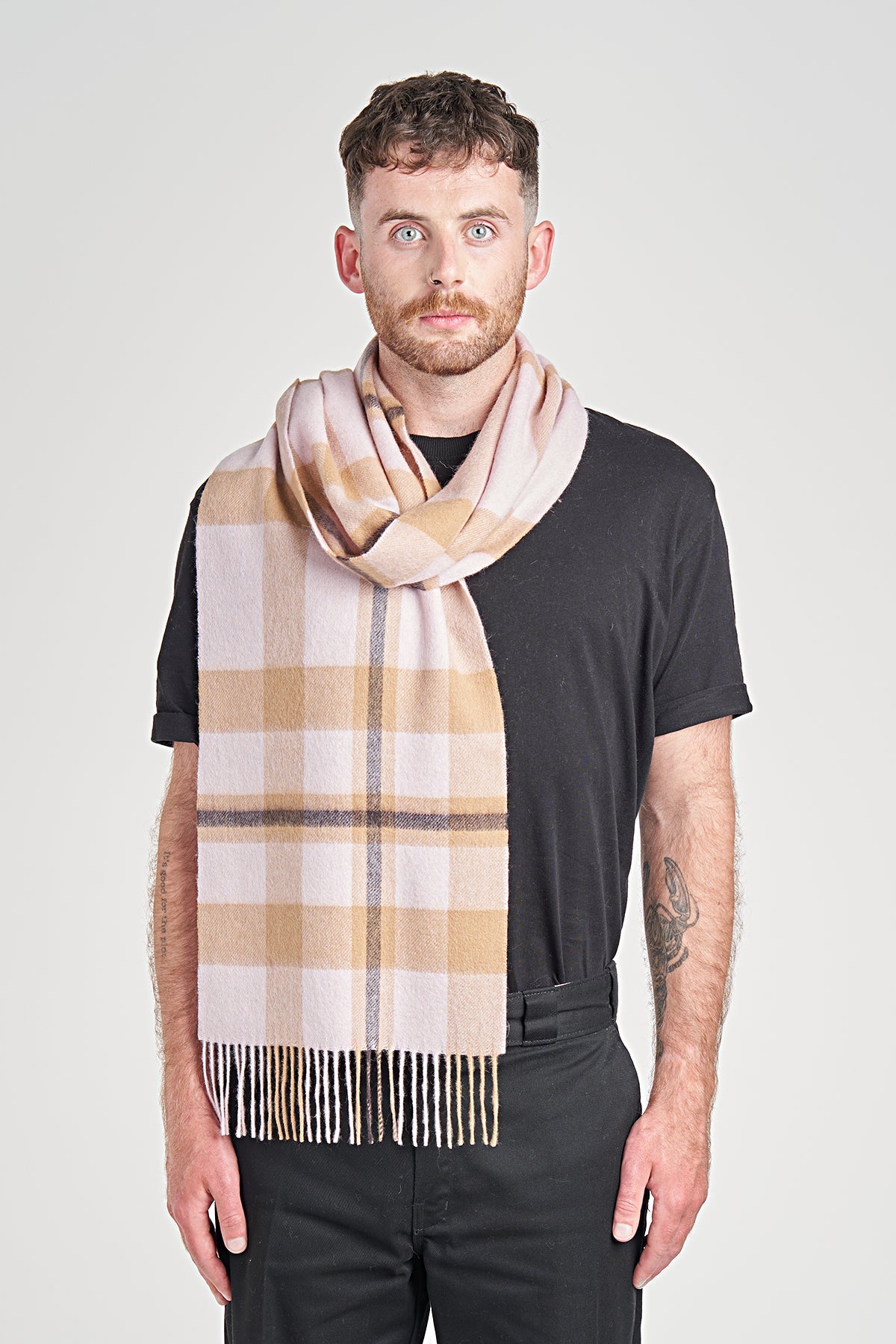 Scarf Exclusive Iconic Design DC Scott