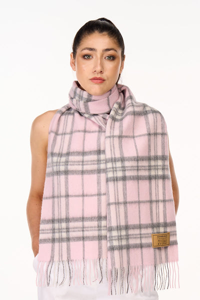 Scarf 100% Pure Lambs wool Scottish Design Pink