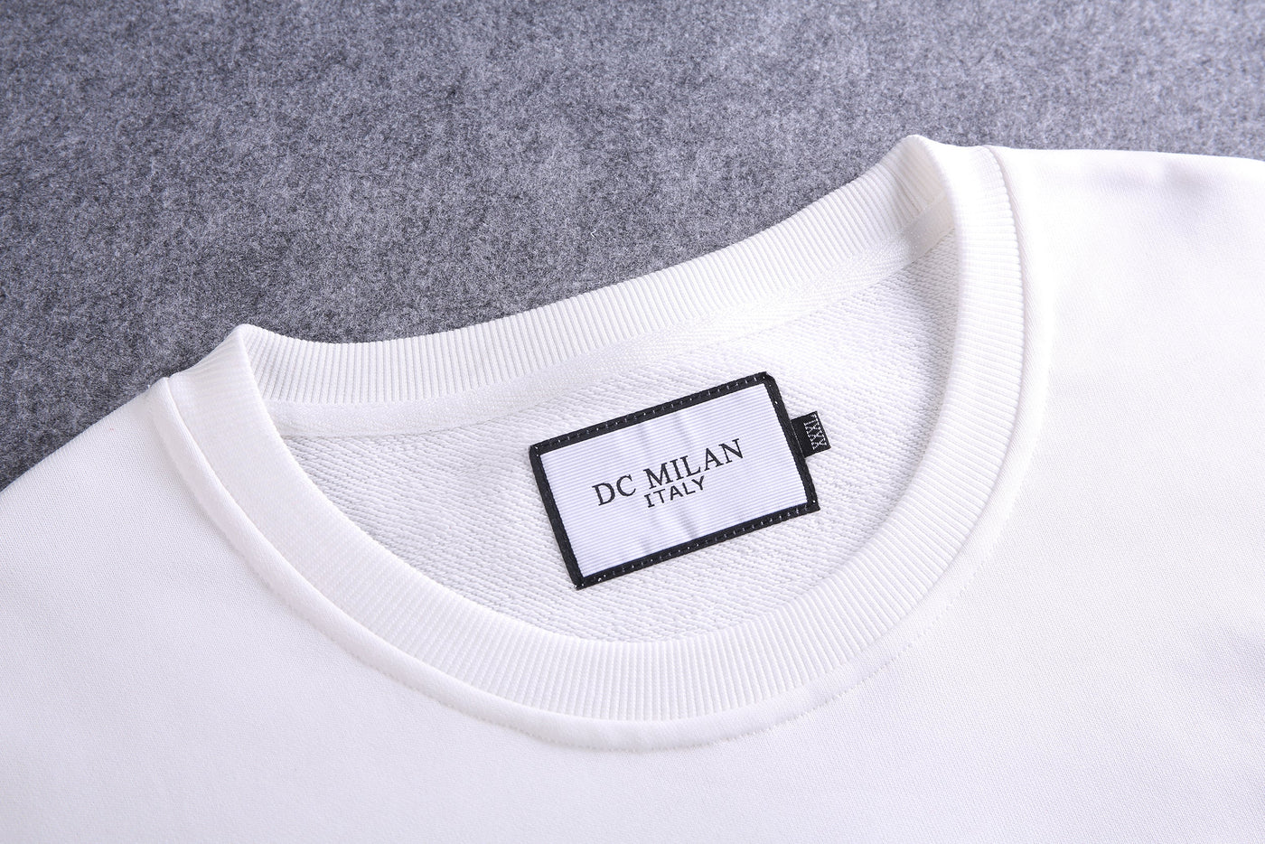 Embroidery White Cotton Sweatshirt With Big Logo